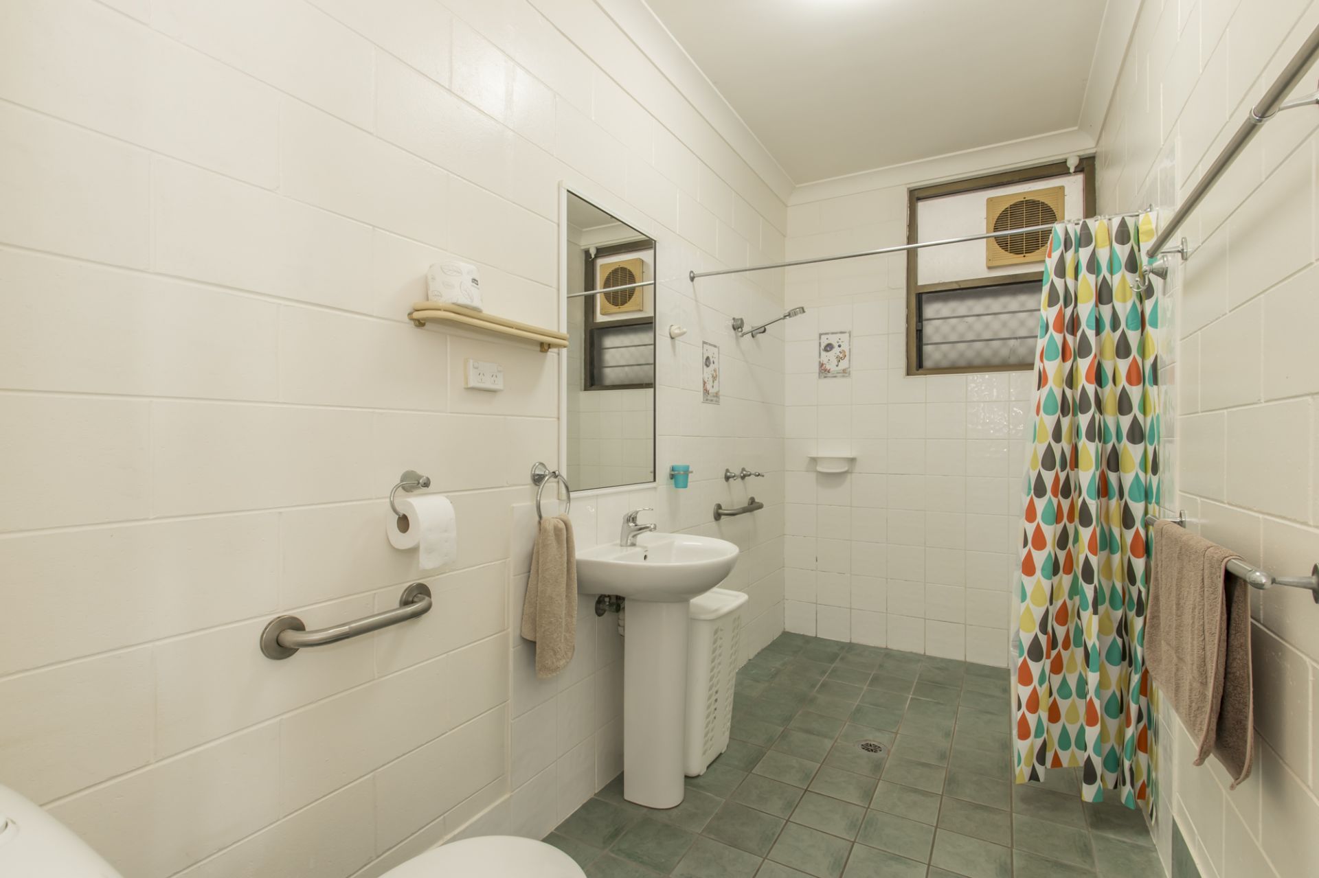 1/23 Cay Street, Saunders Beach Harcourts Kingsberry Townsville