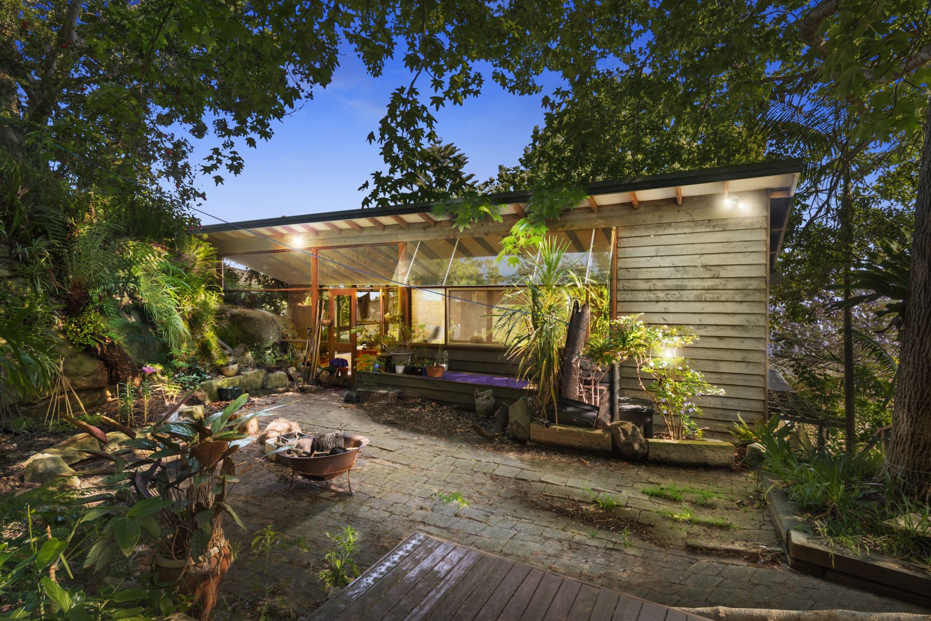 Real Estate For Sale 14 Brookvale Avenue Brookvale , NSW