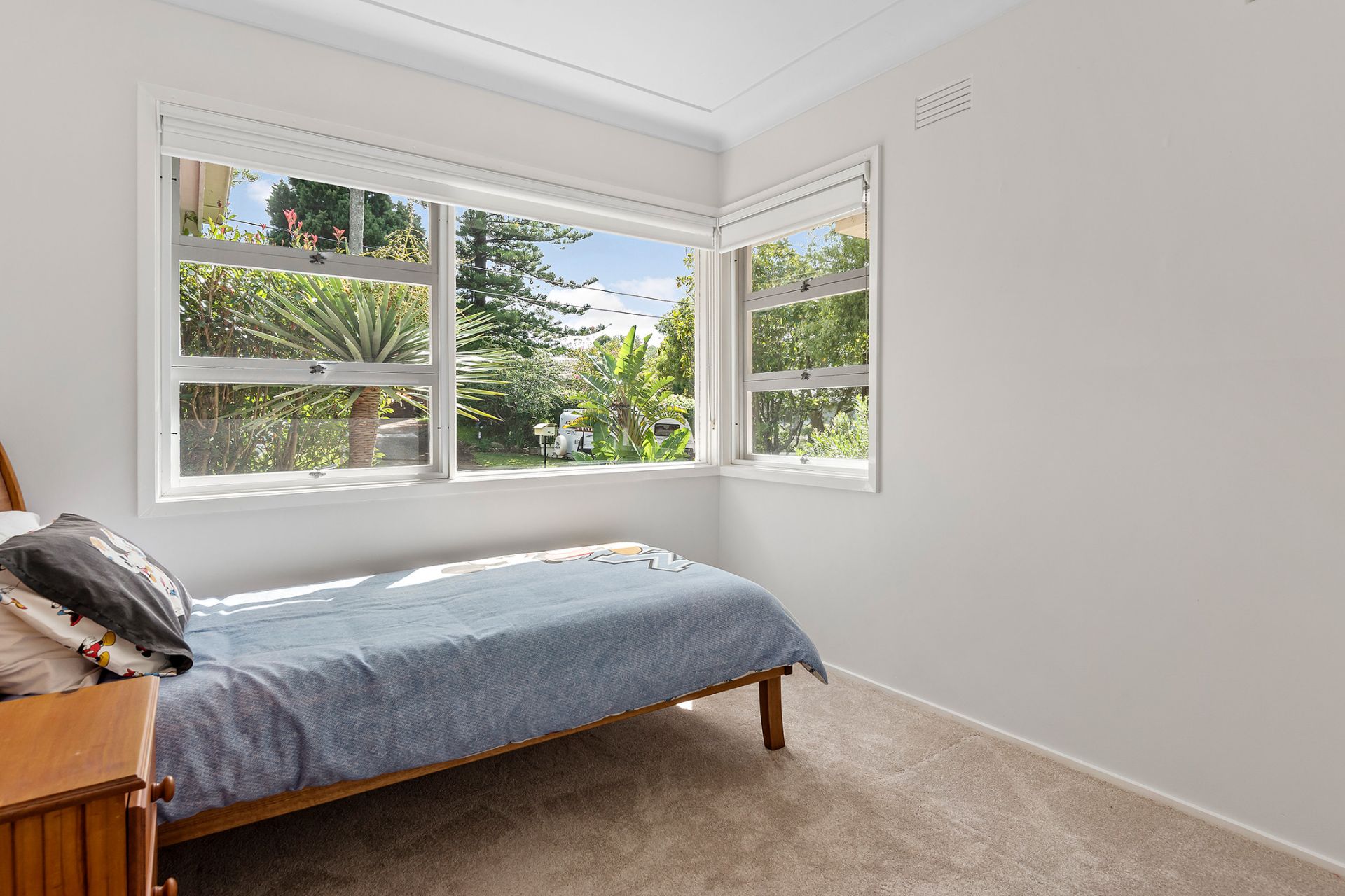 17 Kurrajong Road, Frenchs Forest Skyline Real Estate