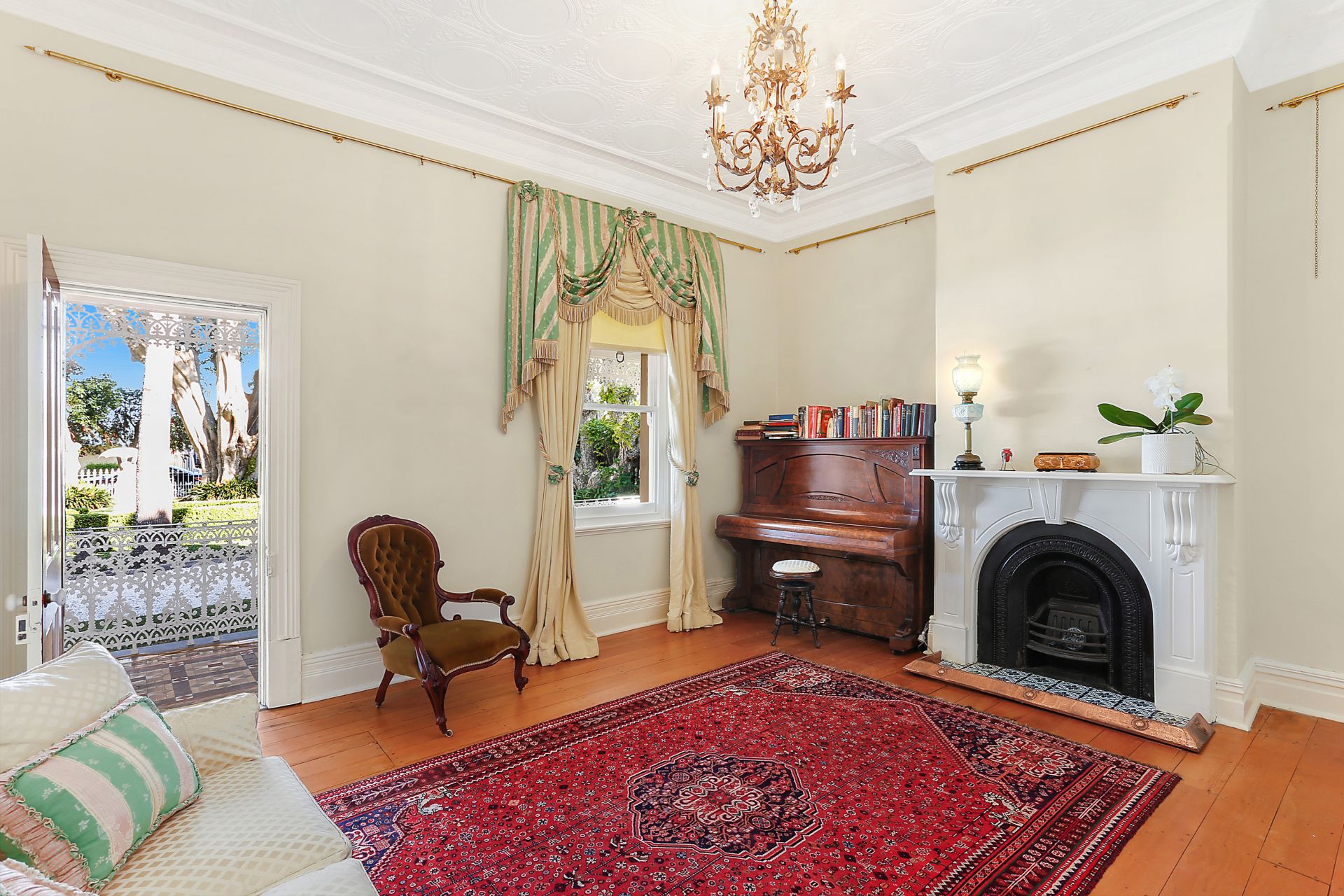 7 Napoleon Street, Sans Souci Gardner Property Agents