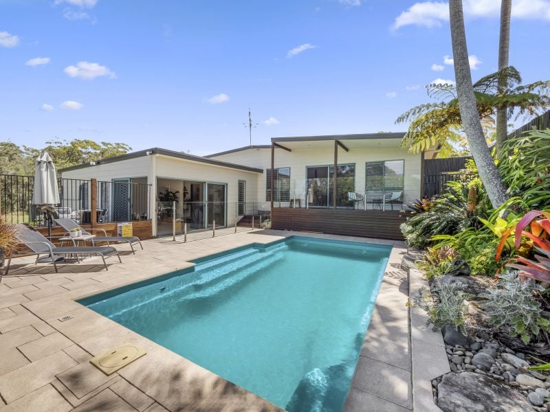 Real Estate For Sale 8 Arrawarra Road Arrawarra Headland , NSW