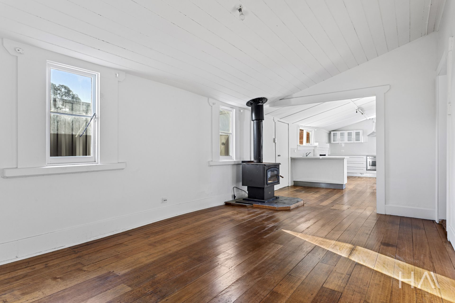 1/24 Meander Valley Road, Carrick Harrison Agents