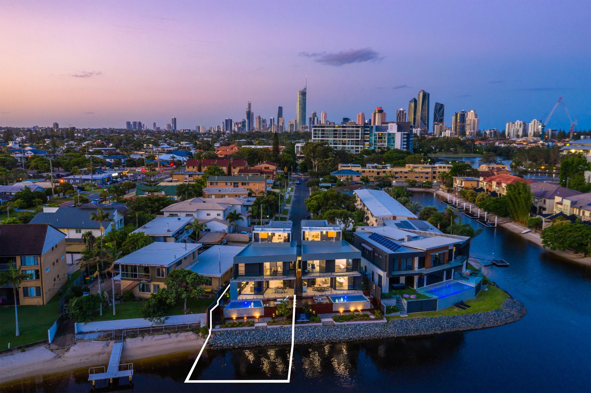 Real Estate For Sale 2/19 Havana Key Broadbeach Waters , QLD