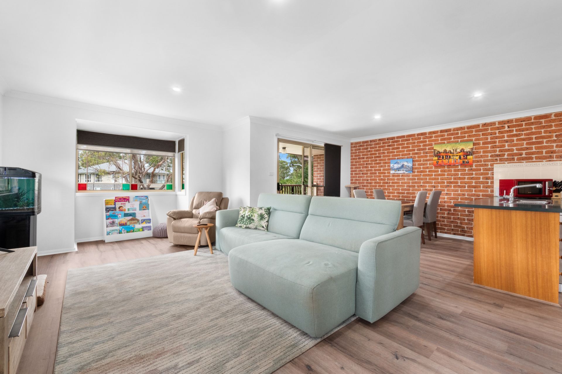 Real Estate For Sale 2/25 McGrath Road Mcgraths Hill , NSW