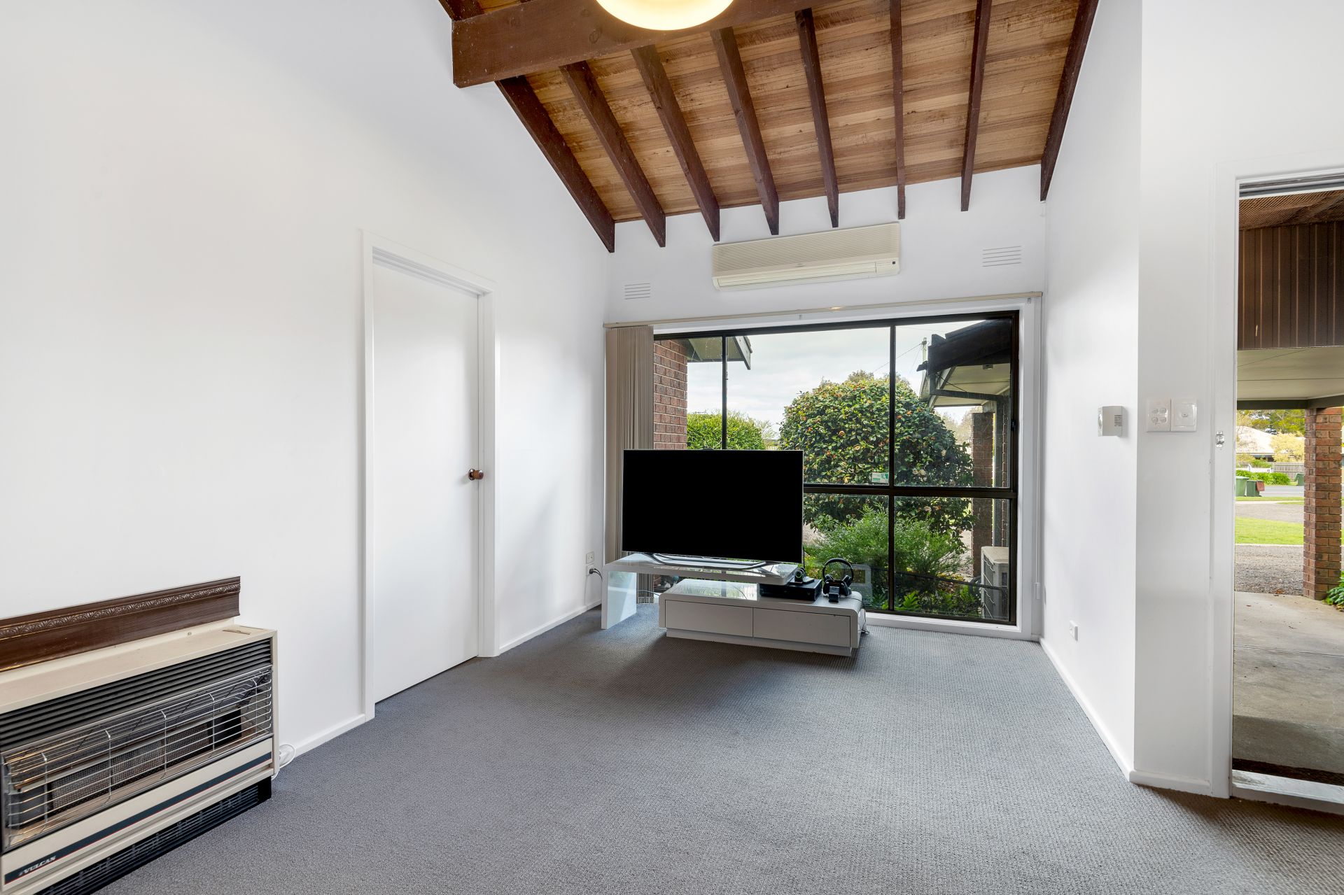 2/3840 Princess Street, Drysdale Neville Richards Real Estate