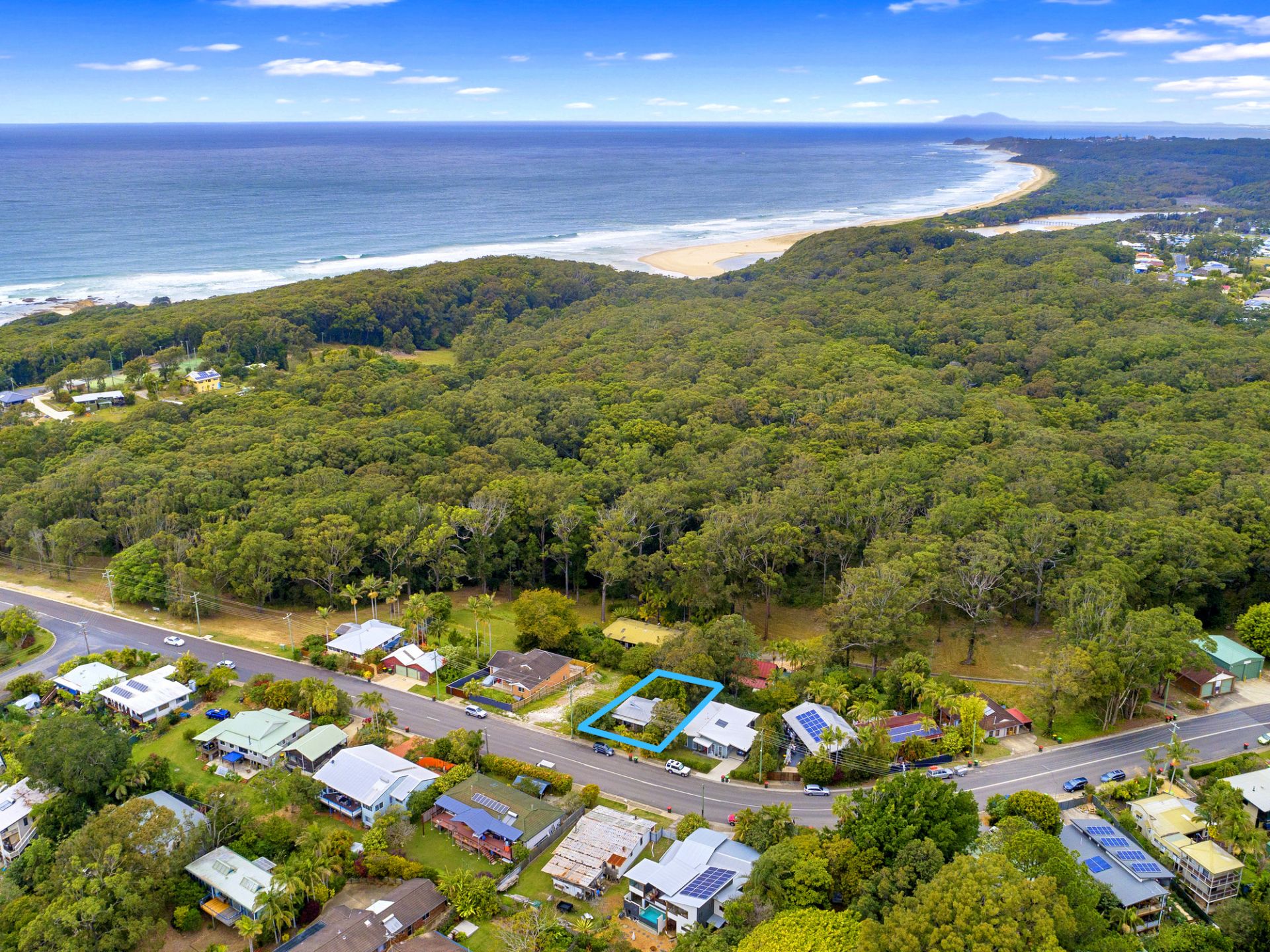 Real Estate For Sale 76 Valla Beach Road Valla Beach , NSW