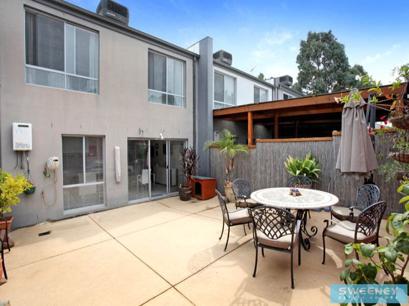 13 Parkes Way, BURNSIDE HEIGHTS Sweeney Estate Agents