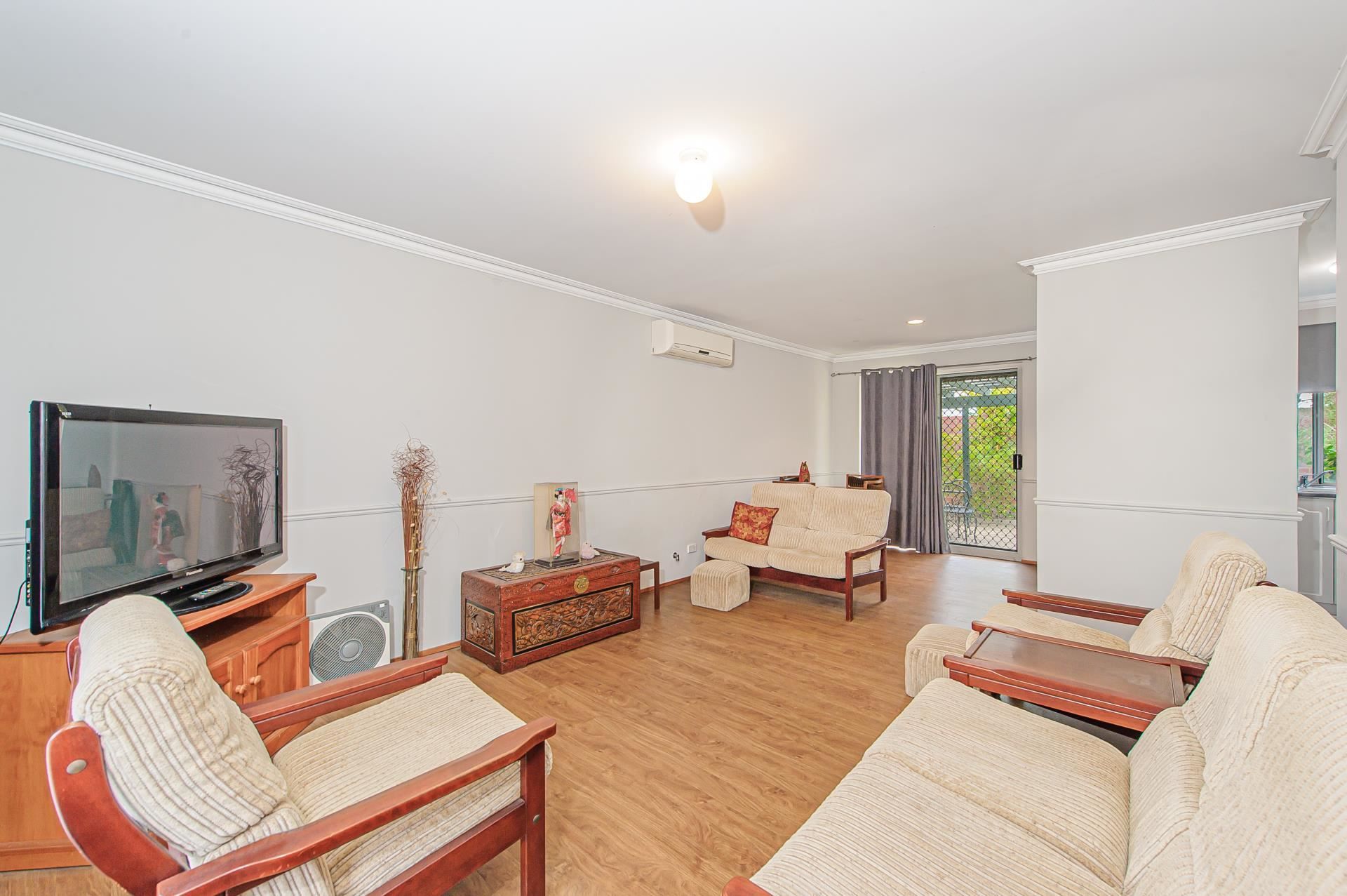 Real Estate For Lease 2/2 Glennis Cl Gosnells , WA