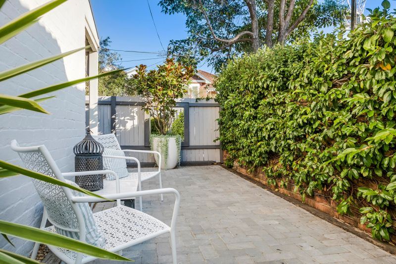 Real Estate For Sale 104 Atchison Street Crows Nest , NSW