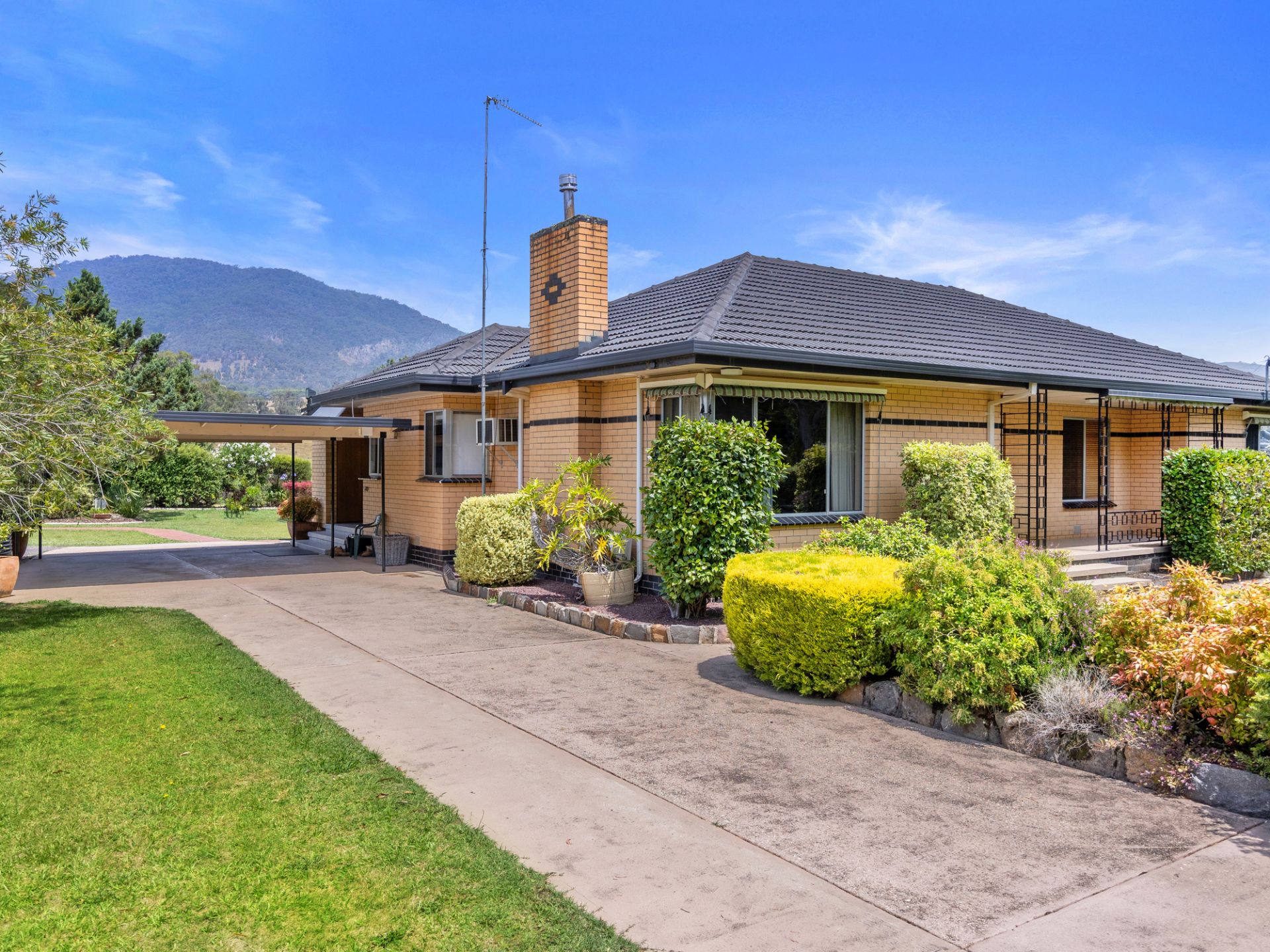 365 Goulburn Valley Highway, Eildon OBrien Real Estate