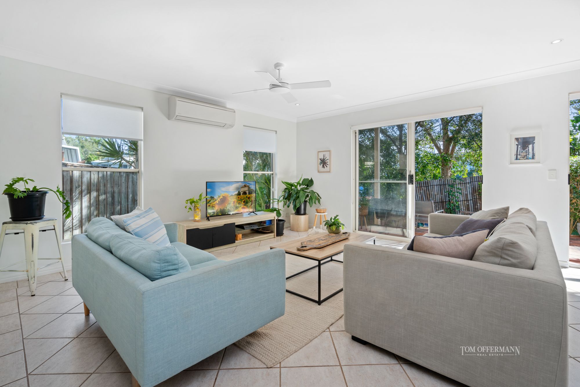 Real Estate For Sale 2/19 Laburnum Crescent Noosaville , QLD