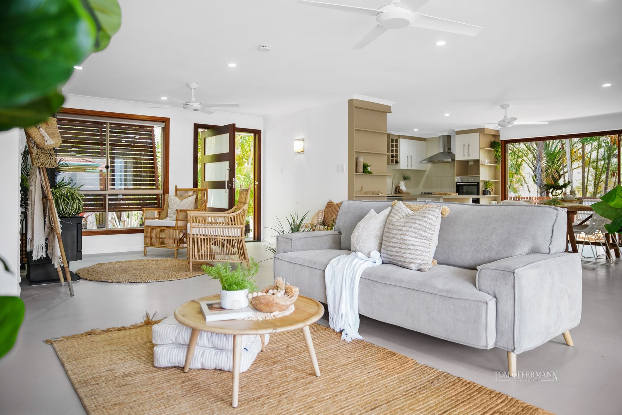 Real Estate For Sale 90 Outlook Drive Tewantin , QLD