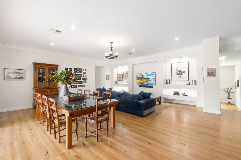 Real Estate For Sale 26 Sir James Fairfax Circuit Bowral , NSW