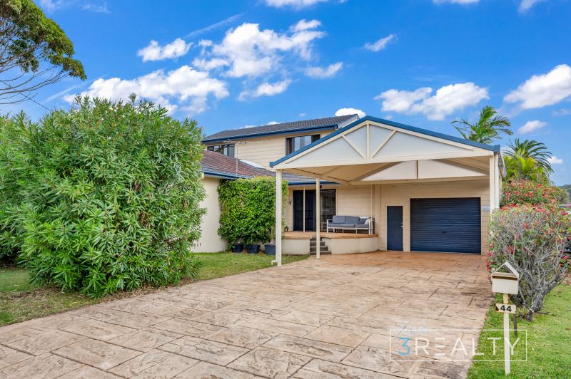 44 Caves Beach Road, Caves Beach 3Realty Lake Macquarie