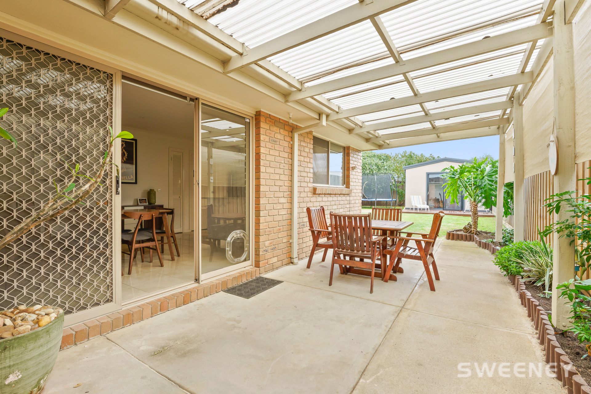 21 Whitehead Court, ALTONA MEADOWS Sweeney Estate Agents