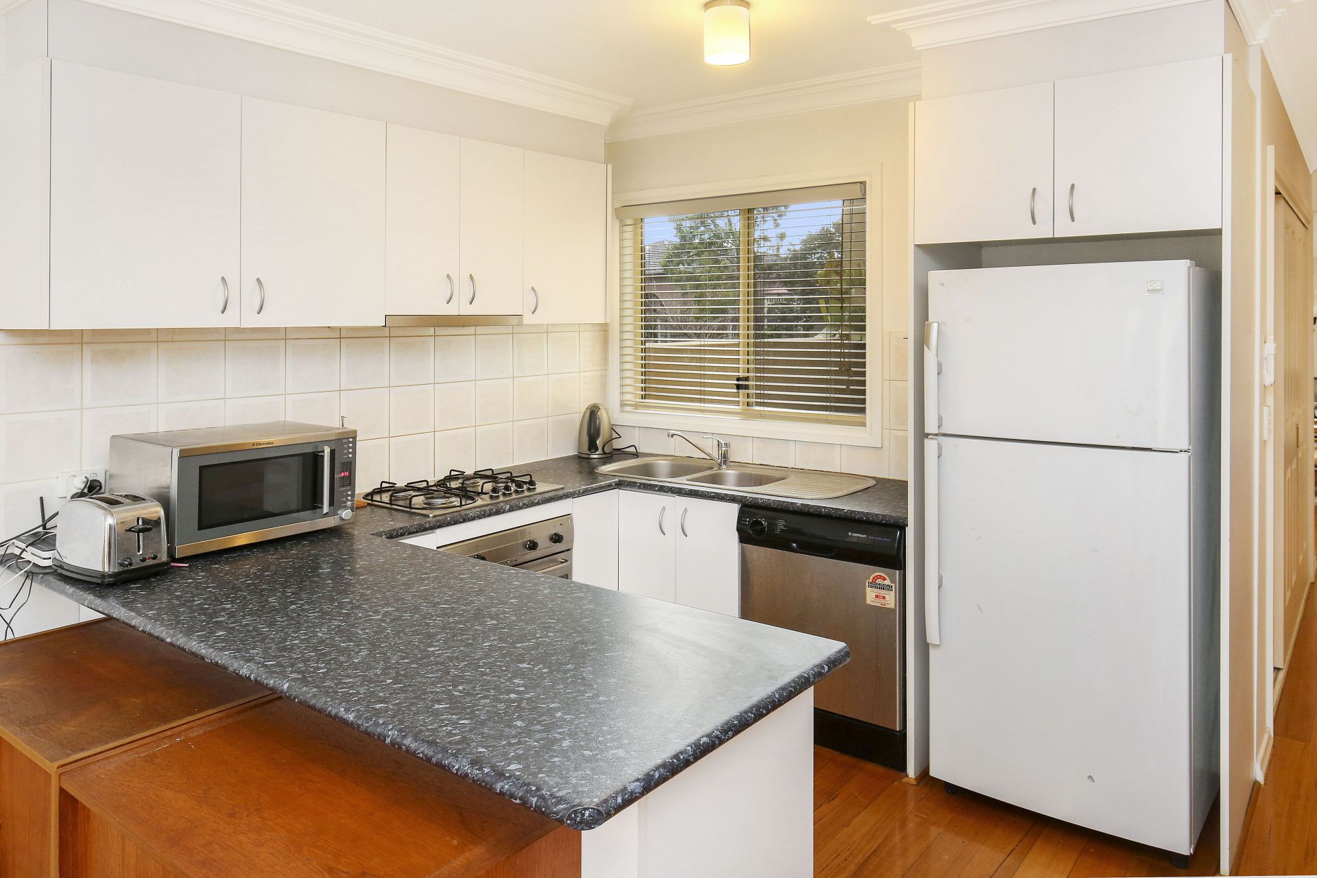 Real Estate For Lease 5B Woolton Avenue Thornbury , VIC