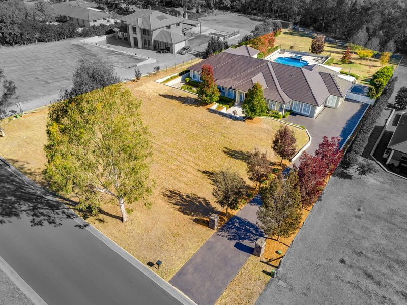 Real Estate For Sale 35 SICKLES Drive Grasmere , NSW