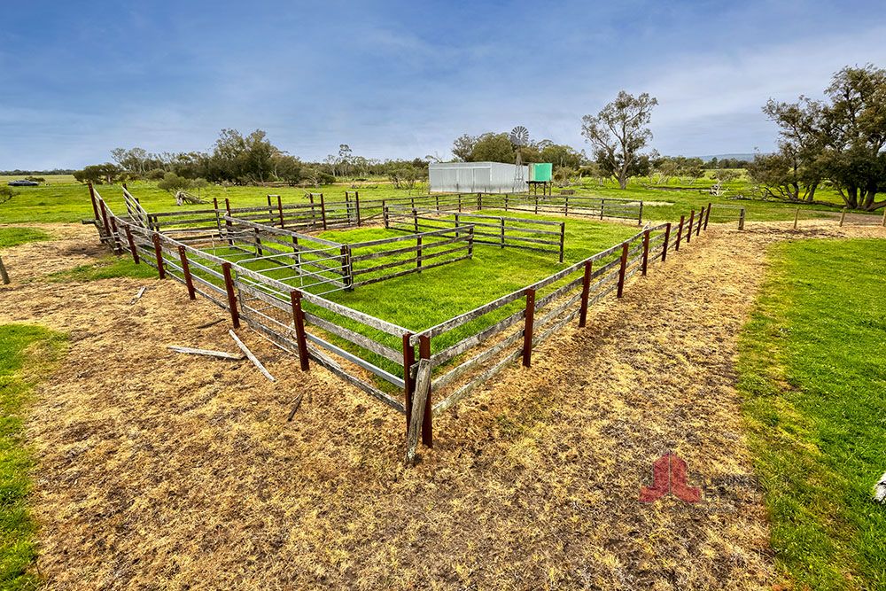 Real Estate For Sale 415 Mitchell Road Benger , WA