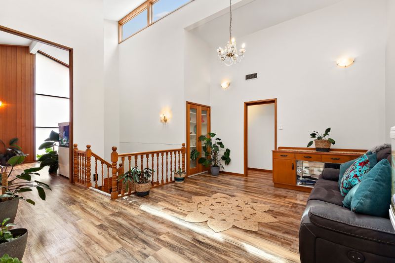 Real Estate For Sale 2 Pindimar Close Eleebana , NSW