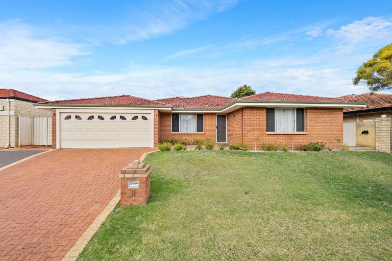 Real Estate For Sale 8 Pinewood Walk Canning Vale , WA