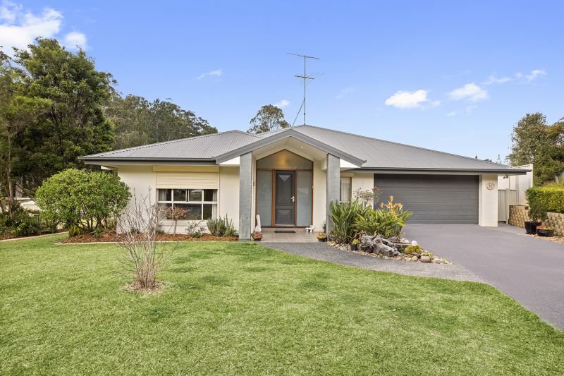 Real Estate For Sale 40 Max Graham Drive Valla Beach , NSW