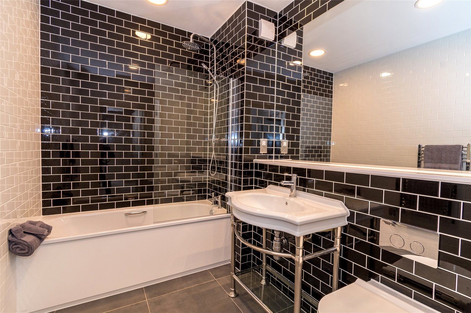 Huxley Road, Royal Haslar Eckersley White Estate Agents