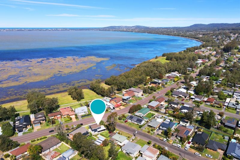 Real Estate For Sale 334 Lakedge Avenue Berkeley Vale , NSW