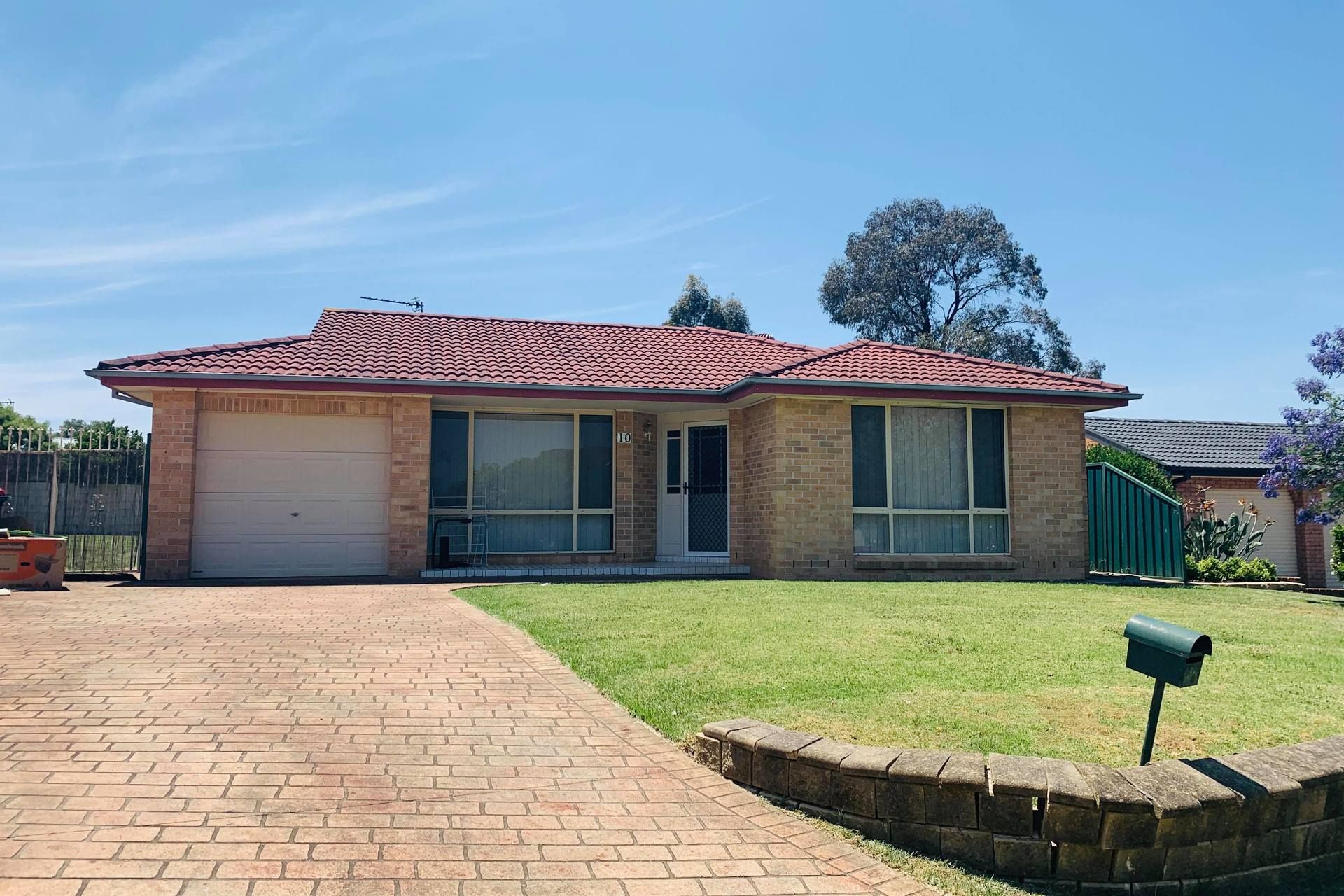 Real Estate For Lease 10 Olwen Place Quakers Hill , NSW