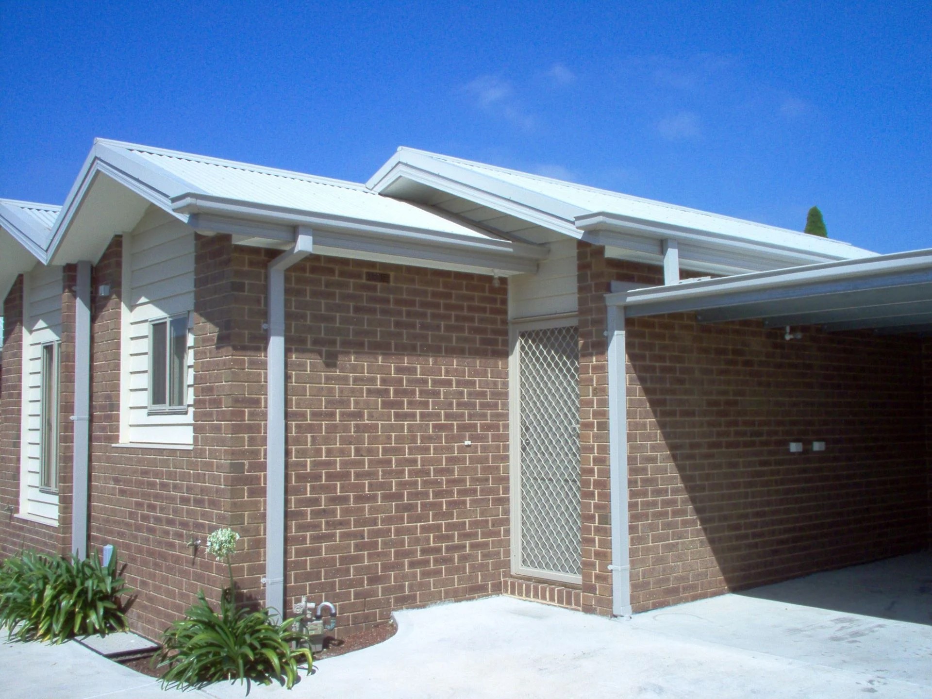 Real Estate For Lease 3/42 Street Reservoir , VIC