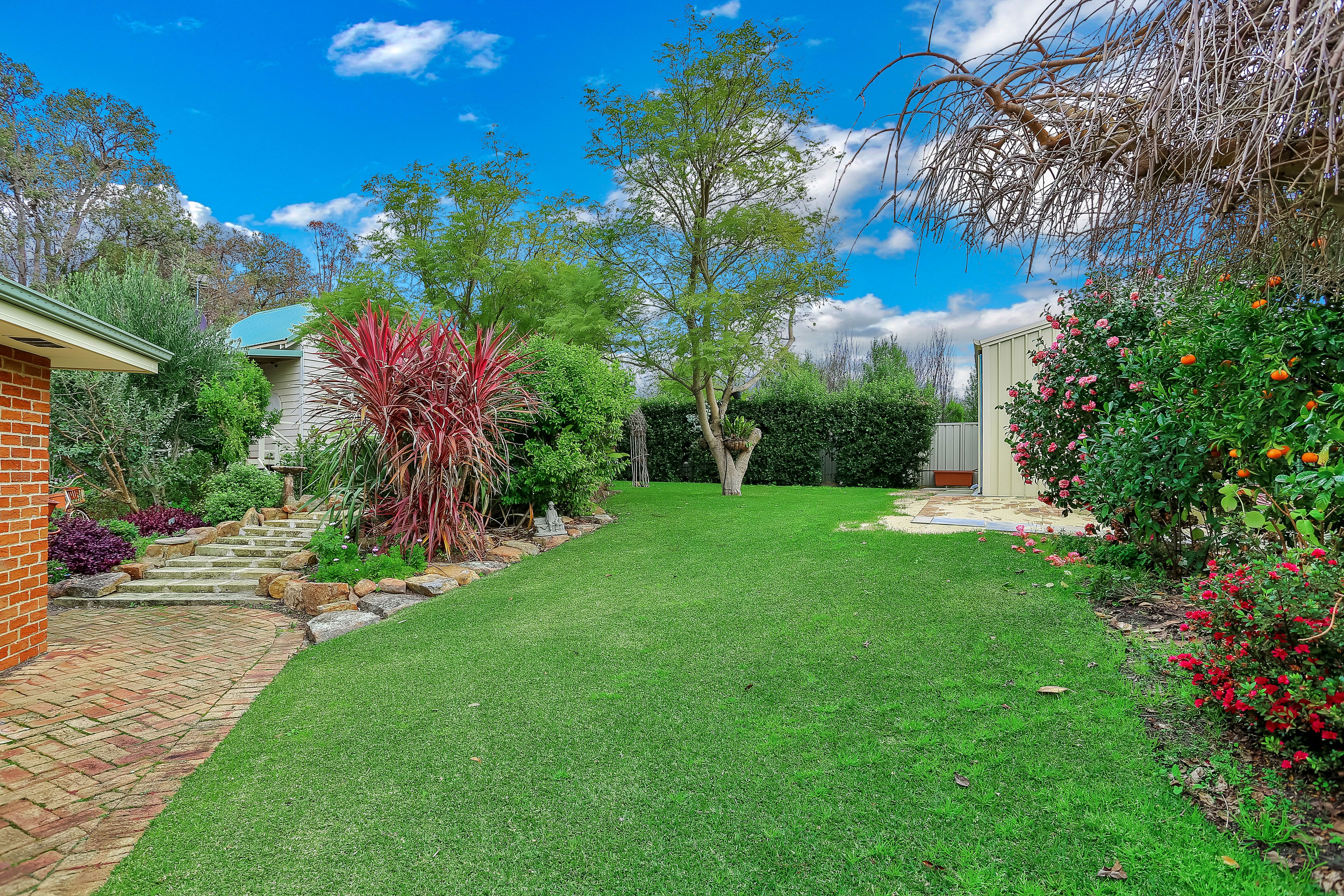 Real Estate For Sale 18 Leschenaultia Circle Donnybrook , WA