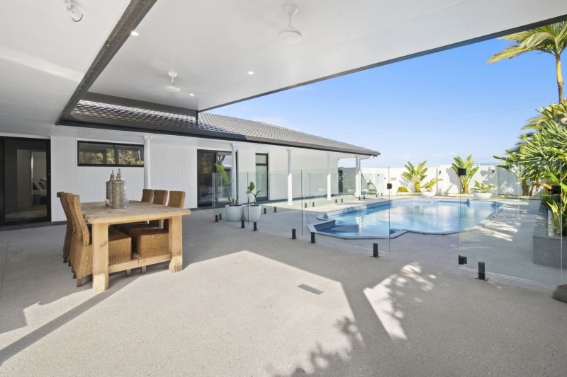 71 Crombie Avenue, Bundall Amir Prestige Group