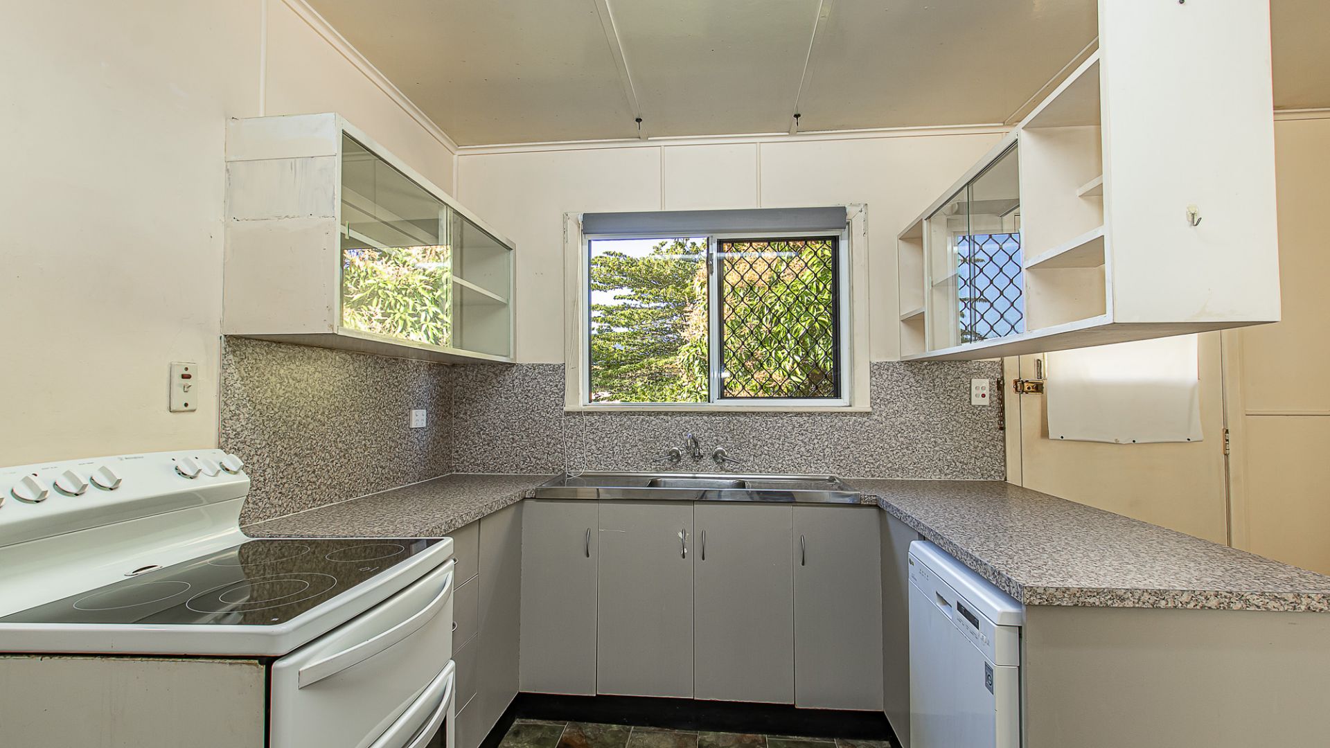 10 Laburnum Street, Cranbrook Harcourts Kingsberry Townsville