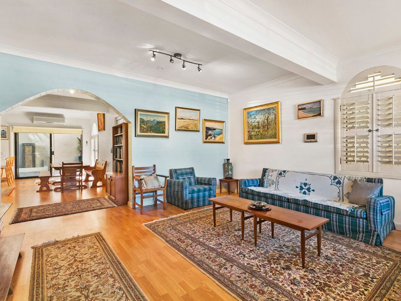 Real Estate For Sale 40 Young Street Cooks Hill , NSW