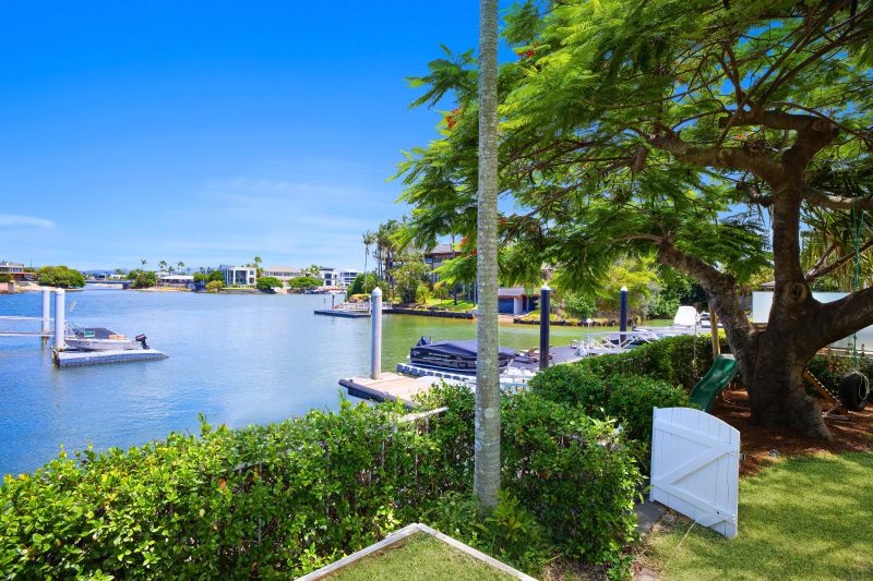 Real Estate For Sale 8 Rapallo Avenue Isle Of Capri , QLD