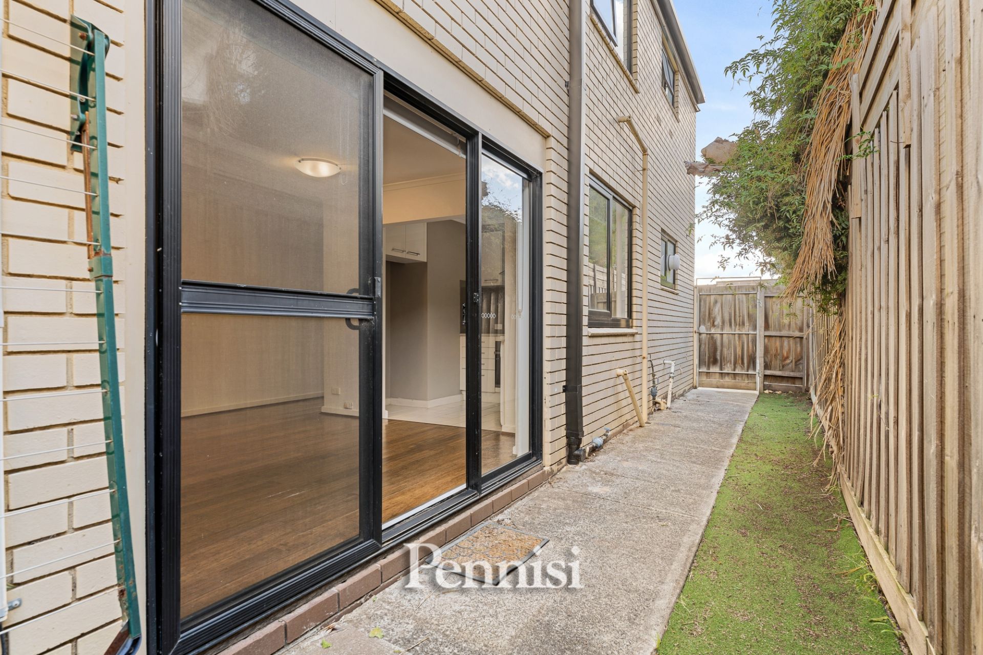 3/191 Pascoe Vale Road, Essendon Pennisi Real Estate