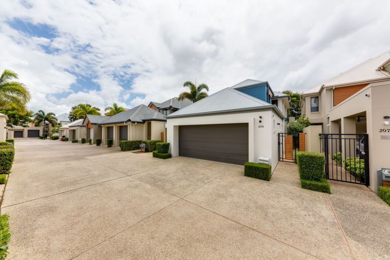 Real Estate For Sale 2076/1 The Vistas Drive Carrara , QLD