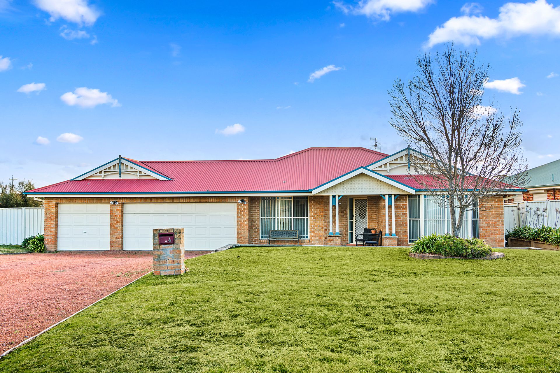 Real Estate For Sale 4 Patrick Place Marulan , NSW
