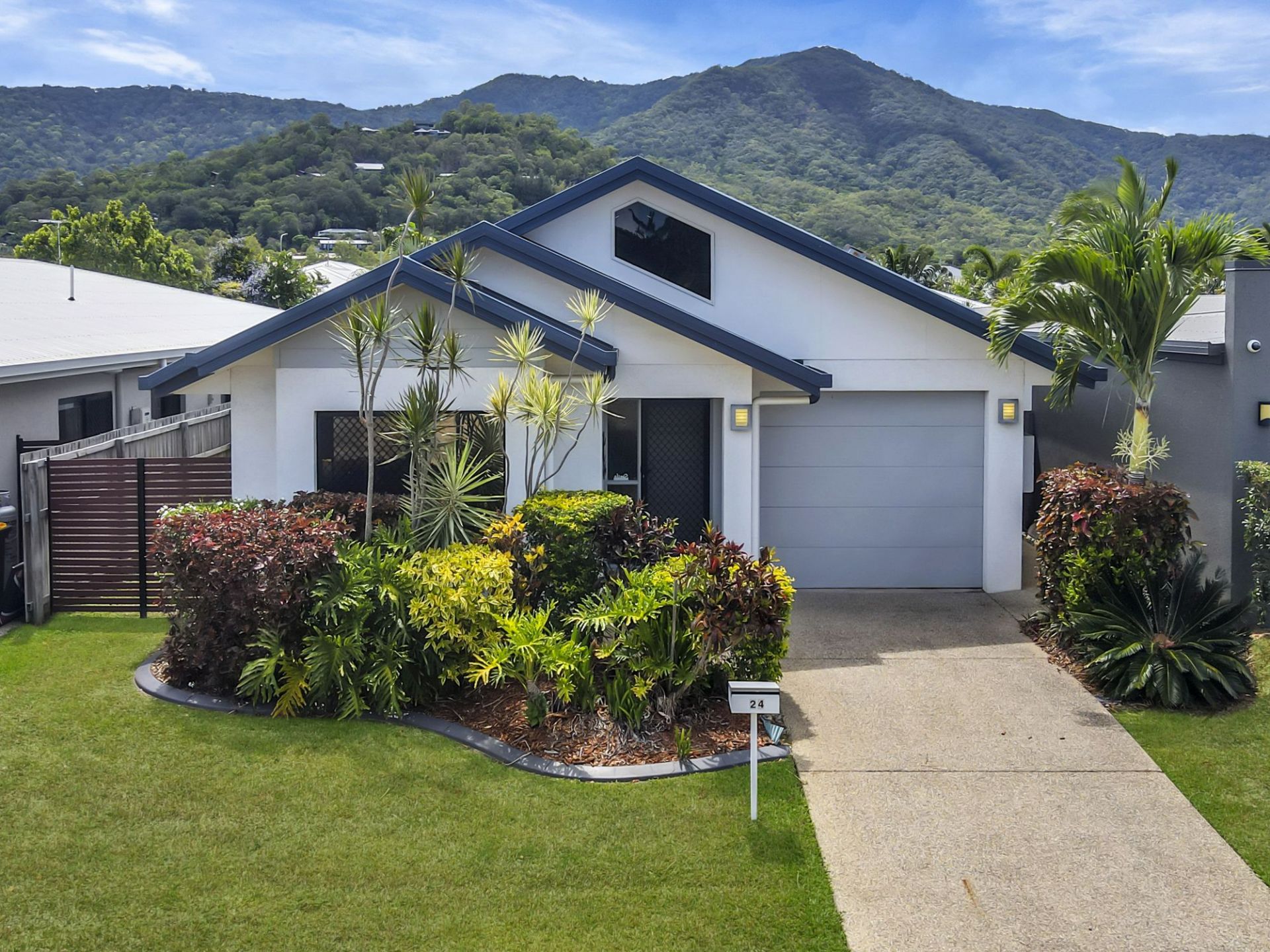 24 Arrowsmith Close, Smithfield OBrien Real Estate