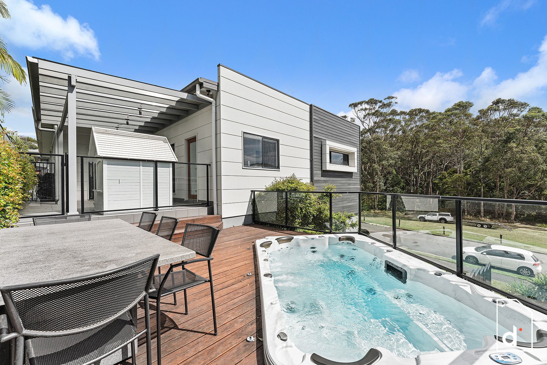 Sold property 1600000 for 45 Redgum Forest Way Figtree , NSW 2525