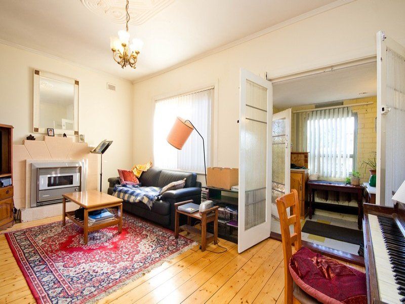 Real Estate For Sale 16 Waverley St Largs Bay , SA