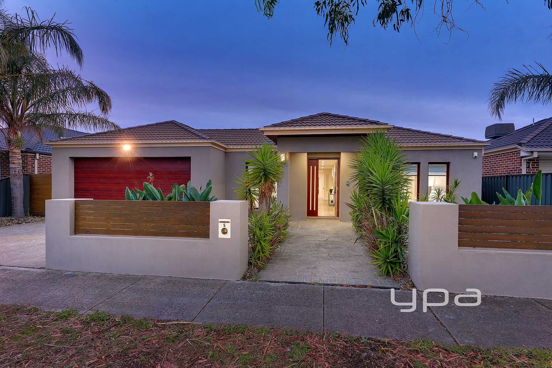 5 Markham Court, Roxburgh Park YPA Estate Agents