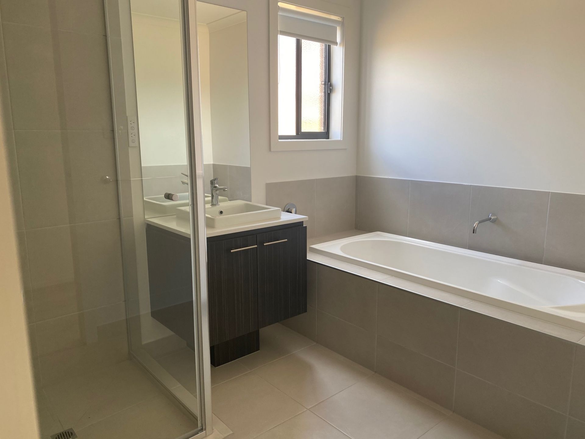 8 Carnation Drive, ROCKBANK Sweeney Estate Agents