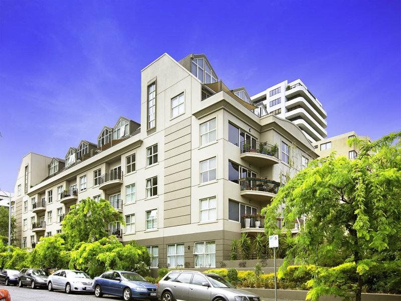Real Estate For Sale 207/26 Queens Road Melbourne , VIC