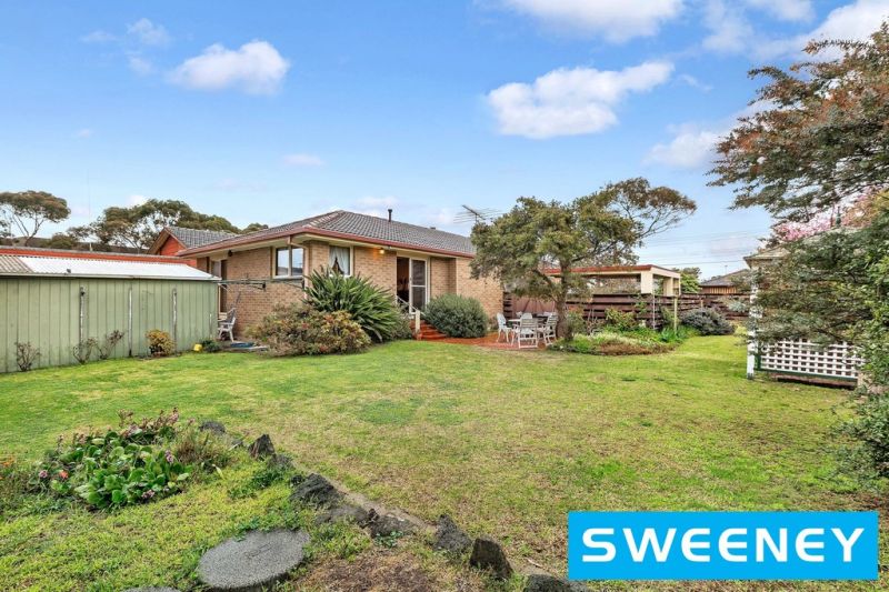 12 McIntyre Drive, ALTONA Sweeney Estate Agents