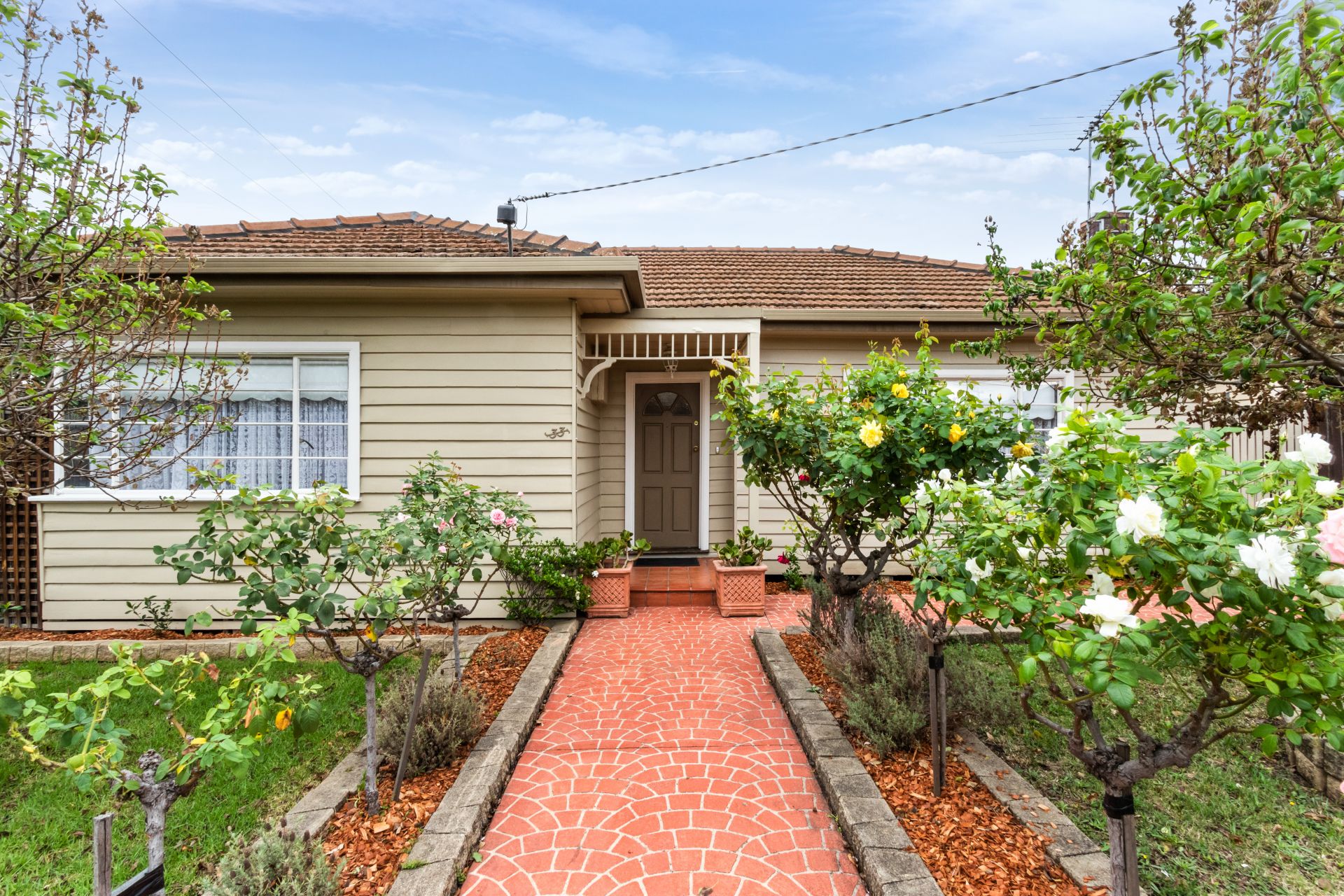 Real Estate For Sale 33 Banbury Road Reservoir , VIC