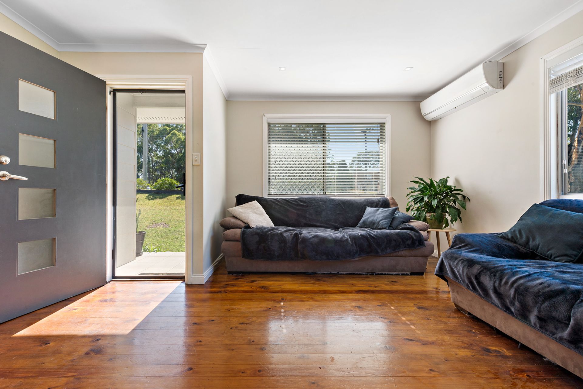 Real Estate For Sale 51 The Ridgeway Bolton Point , NSW