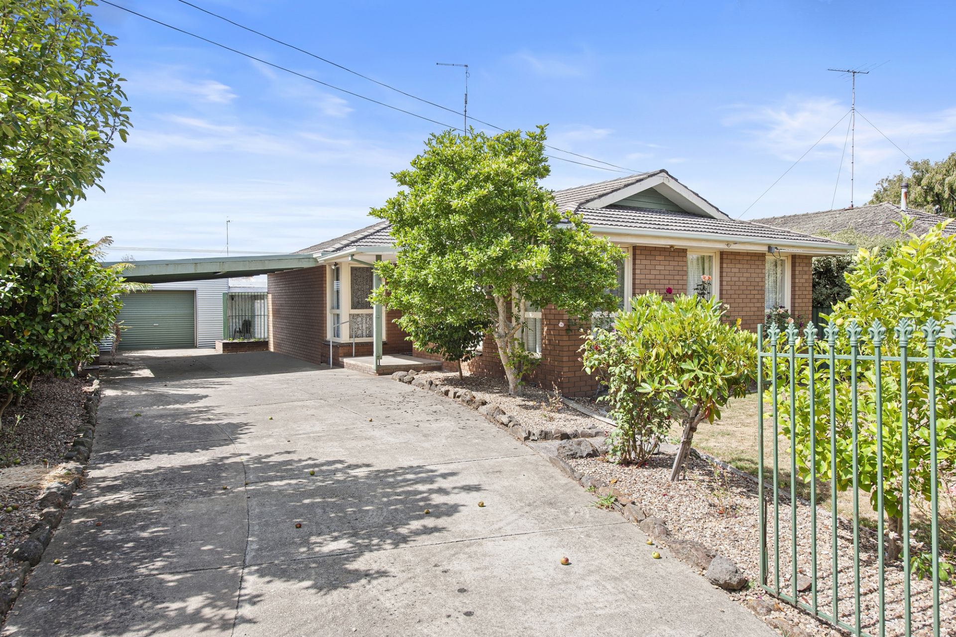 4 Coulter St, Wendouree Trevor Petrie Real Estate