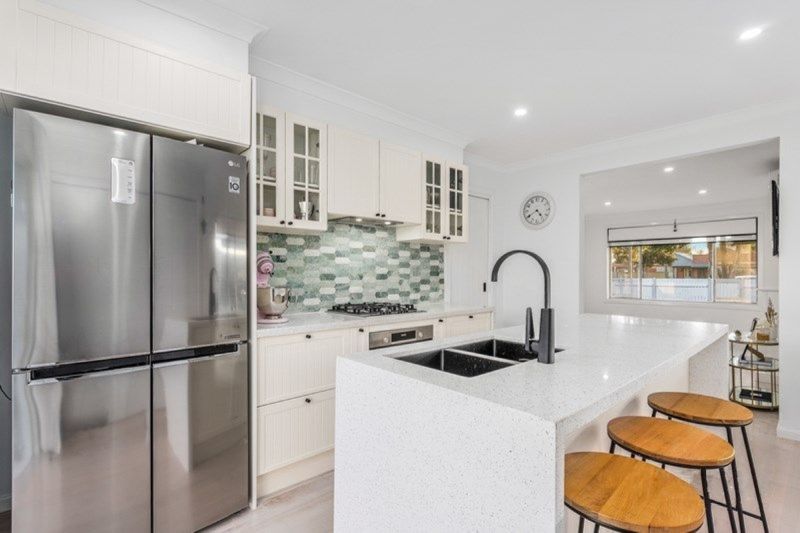 134 Grieve Pde, ALTONA Sweeney Estate Agents