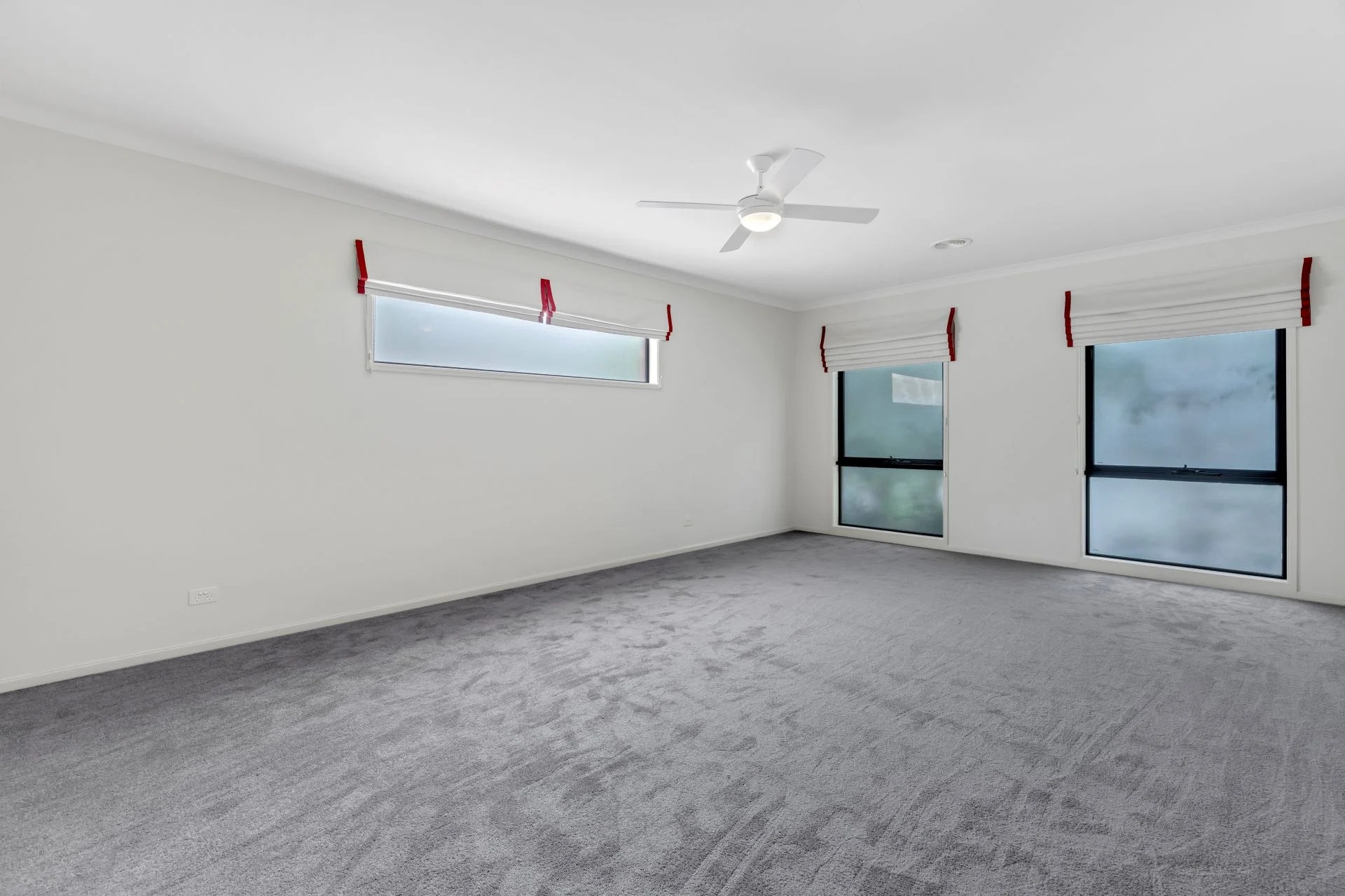 2 Crossway Avenue, Tarneit OBrien Real Estate