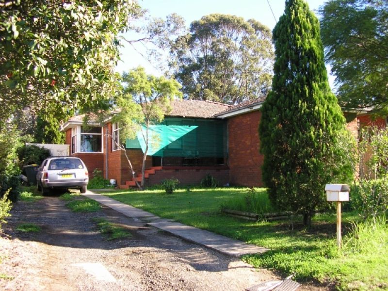 Real Estate For Sale 97 St Johns Road Bradbury , NSW